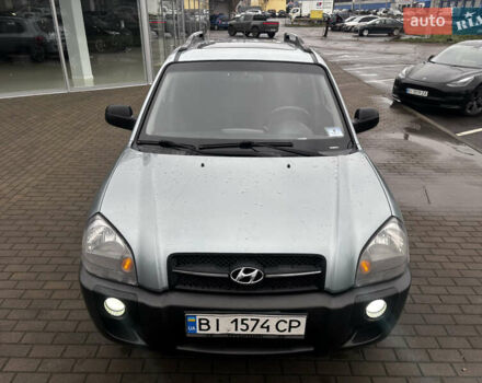 Сірий Хендай Туксон, об'ємом двигуна 2 л та пробігом 255 тис. км за 7600 $, фото 12 на Automoto.ua