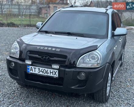 Хендай Туксон 2007 у Хмельницькому на Automoto.ua Сірий Хендай Туксон, об'ємом двигуна 1.98 л та пробігом 216 тис. км за 7900 $, фото 4 на Automoto.ua