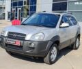 Серый Хендай Туксон, объемом двигателя 2.7 л и пробегом 210 тыс. км за 8990 $, фото 1 на Automoto.ua
