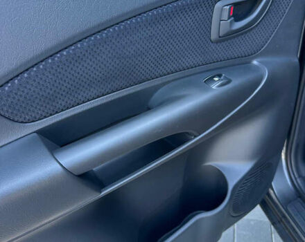 Сірий Хендай Туксон, об'ємом двигуна 1.98 л та пробігом 169 тис. км за 7300 $, фото 20 на Automoto.ua