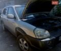 Сірий Хендай Туксон, об'ємом двигуна 2 л та пробігом 192 тис. км за 6500 $, фото 4 на Automoto.ua