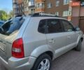Серый Хендай Туксон, объемом двигателя 2 л и пробегом 241 тыс. км за 6500 $, фото 5 на Automoto.ua