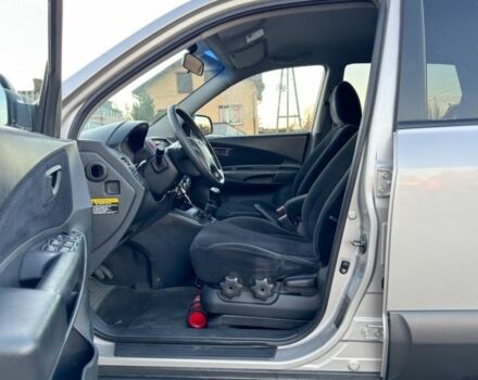 Сірий Хендай Туксон, об'ємом двигуна 2 л та пробігом 233 тис. км за 2350 $, фото 8 на Automoto.ua