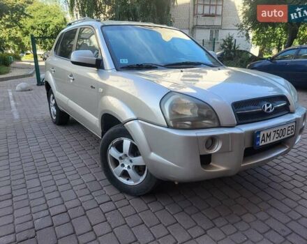 Сірий Хендай Туксон, об'ємом двигуна 1.98 л та пробігом 233 тис. км за 6100 $, фото 9 на Automoto.ua