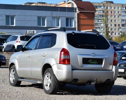 Хендай Туксон 2007 в Кривом Роге на Automoto.ua Серый Хендай Туксон, объемом двигателя 2 л и пробегом 335 тыс. км за 7950 $, фото 3 на Automoto.ua