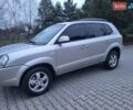 Серый Хендай Туксон, объемом двигателя 2 л и пробегом 240 тыс. км за 8300 $, фото 51 на Automoto.ua
