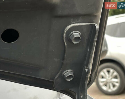 Серый Хендай Туксон, объемом двигателя 2 л и пробегом 182 тыс. км за 7600 $, фото 54 на Automoto.ua