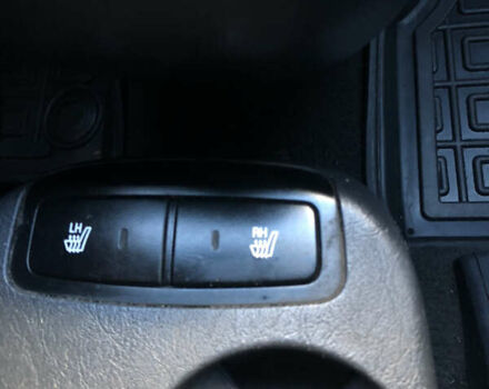 Серый Хендай Туксон, объемом двигателя 1.98 л и пробегом 269 тыс. км за 7500 $, фото 19 на Automoto.ua