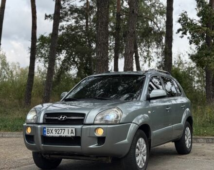 Серый Хендай Туксон, объемом двигателя 2 л и пробегом 159 тыс. км за 7299 $, фото 1 на Automoto.ua