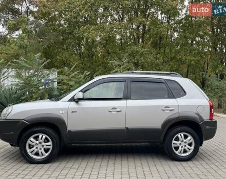 Сірий Хендай Туксон, об'ємом двигуна 1.99 л та пробігом 208 тис. км за 8400 $, фото 33 на Automoto.ua