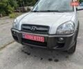 Серый Хендай Туксон, объемом двигателя 1.98 л и пробегом 193 тыс. км за 7700 $, фото 10 на Automoto.ua