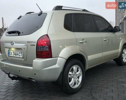 Серый Хендай Туксон, объемом двигателя 2 л и пробегом 231 тыс. км за 7999 $, фото 13 на Automoto.ua
