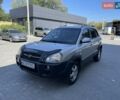 Сірий Хендай Туксон, об'ємом двигуна 1.99 л та пробігом 244 тис. км за 7200 $, фото 1 на Automoto.ua