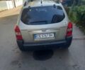 Сірий Хендай Туксон, об'ємом двигуна 2 л та пробігом 151 тис. км за 7700 $, фото 3 на Automoto.ua