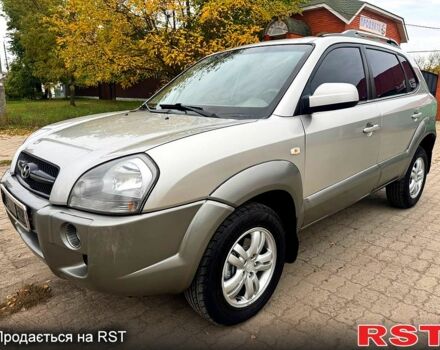 Сірий Хендай Туксон, об'ємом двигуна 2 л та пробігом 316 тис. км за 6780 $, фото 2 на Automoto.ua