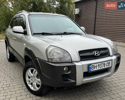 Сірий Хендай Туксон, об'ємом двигуна 1.99 л та пробігом 208 тис. км за 8400 $, фото 6 на Automoto.ua