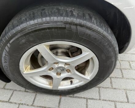 Серый Хендай Туксон, объемом двигателя 2 л и пробегом 175 тыс. км за 3400 $, фото 14 на Automoto.ua