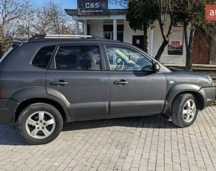 Хендай Туксон 2007 у Івано-Франківську на Automoto.ua Сірий Хендай Туксон, об'ємом двигуна 2 л та пробігом 260 тис. км за 7950 $, фото 4 на Automoto.ua