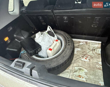 Сірий Хендай Туксон, об'ємом двигуна 1.98 л та пробігом 169 тис. км за 7890 $, фото 21 на Automoto.ua