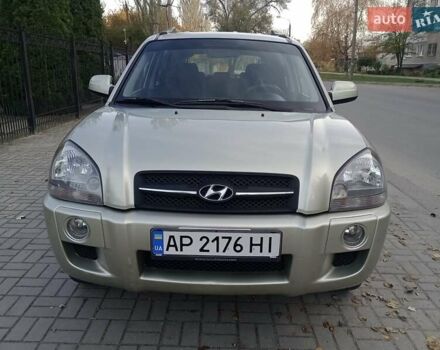 Сірий Хендай Туксон, об'ємом двигуна 1.98 л та пробігом 225 тис. км за 6999 $, фото 5 на Automoto.ua