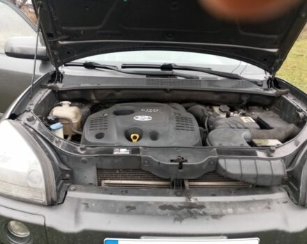 Сірий Хендай Туксон, об'ємом двигуна 2 л та пробігом 267 тис. км за 8300 $, фото 19 на Automoto.ua