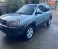 Серый Хендай Туксон, объемом двигателя 1.98 л и пробегом 290 тыс. км за 7300 $, фото 1 на Automoto.ua