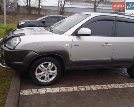 Сірий Хендай Туксон, об'ємом двигуна 1.98 л та пробігом 157 тис. км за 7800 $, фото 9 на Automoto.ua