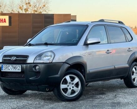 Сірий Хендай Туксон, об'ємом двигуна 2 л та пробігом 233 тис. км за 2350 $, фото 2 на Automoto.ua