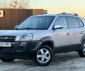 Сірий Хендай Туксон, об'ємом двигуна 2 л та пробігом 233 тис. км за 2350 $, фото 2 на Automoto.ua