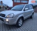 Серый Хендай Туксон, объемом двигателя 2 л и пробегом 240 тыс. км за 8300 $, фото 22 на Automoto.ua