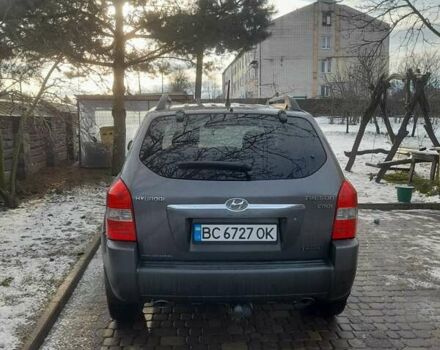 Серый Хендай Туксон, объемом двигателя 1.99 л и пробегом 181 тыс. км за 8700 $, фото 5 на Automoto.ua