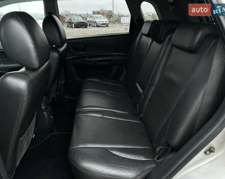 Серый Хендай Туксон, объемом двигателя 2 л и пробегом 232 тыс. км за 7200 $, фото 21 на Automoto.ua