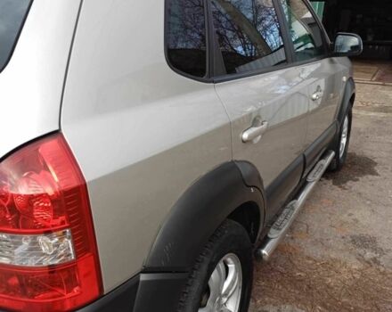 Хендай Туксон 2007 в Белой Церкве на Automoto.ua Серый Хендай Туксон, объемом двигателя 2 л и пробегом 204 тыс. км за 7550 $, фото 7 на Automoto.ua