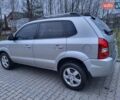 Серый Хендай Туксон, объемом двигателя 2 л и пробегом 240 тыс. км за 8300 $, фото 46 на Automoto.ua