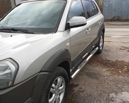 Хендай Туксон 2007 в Белой Церкве на Automoto.ua Серый Хендай Туксон, объемом двигателя 2 л и пробегом 204 тыс. км за 7550 $, фото 9 на Automoto.ua
