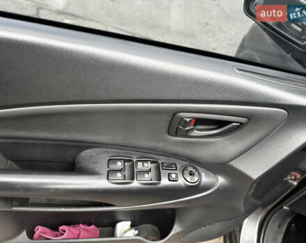 Серый Хендай Туксон, объемом двигателя 2.66 л и пробегом 247 тыс. км за 7250 $, фото 11 на Automoto.ua