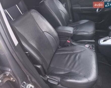 Сірий Хендай Туксон, об'ємом двигуна 2 л та пробігом 190 тис. км за 8600 $, фото 43 на Automoto.ua