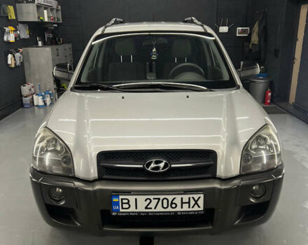 Хендай Туксон 2007 в Полтаве на Automoto.ua Серый Хендай Туксон, объемом двигателя 1.98 л и пробегом 190 тыс. км за 8300 $, фото 23 на Automoto.ua