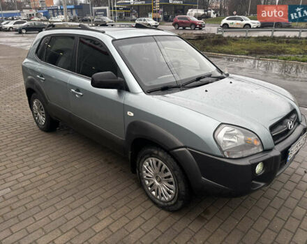 Сірий Хендай Туксон, об'ємом двигуна 2 л та пробігом 255 тис. км за 7600 $, фото 11 на Automoto.ua
