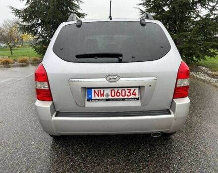 Серый Хендай Туксон, объемом двигателя 0 л и пробегом 191 тыс. км за 3308 $, фото 3 на Automoto.ua