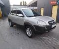 Серый Хендай Туксон, объемом двигателя 2.7 л и пробегом 251 тыс. км за 7750 $, фото 1 на Automoto.ua