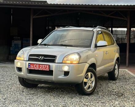 Хендай Туксон 2007 в Бережанах на Automoto.ua Серый Хендай Туксон, объемом двигателя 2 л и пробегом 172 тыс. км за 7400 $, фото 3 на Automoto.ua