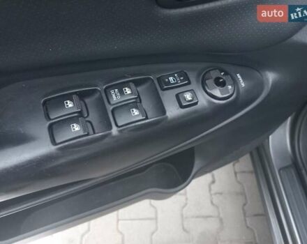 Сірий Хендай Туксон, об'ємом двигуна 2 л та пробігом 190 тис. км за 8600 $, фото 59 на Automoto.ua