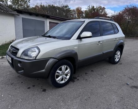 Хендай Туксон 2008 в Жмеренке на Automoto.ua Серый Хендай Туксон, объемом двигателя 2 л и пробегом 228 тыс. км за 6900 $, фото 11 на Automoto.ua