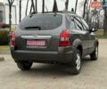 Сірий Хендай Туксон, об'ємом двигуна 2 л та пробігом 187 тис. км за 7700 $, фото 18 на Automoto.ua