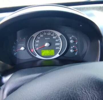 Сірий Хендай Туксон, об'ємом двигуна 1.99 л та пробігом 272 тис. км за 8500 $, фото 15 на Automoto.ua