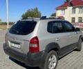 Сірий Хендай Туксон, об'ємом двигуна 0 л та пробігом 253 тис. км за 8000 $, фото 1 на Automoto.ua