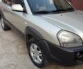 Сірий Хендай Туксон, об'ємом двигуна 1.98 л та пробігом 264 тис. км за 7600 $, фото 5 на Automoto.ua