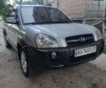 Сірий Хендай Туксон, об'ємом двигуна 1.99 л та пробігом 350 тис. км за 7800 $, фото 1 на Automoto.ua