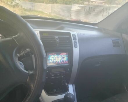 Хендай Туксон 2008 у Тернополі на Automoto.ua Сірий Хендай Туксон, об'ємом двигуна 2 л та пробігом 186 тис. км за 6600 $, фото 13 на Automoto.ua